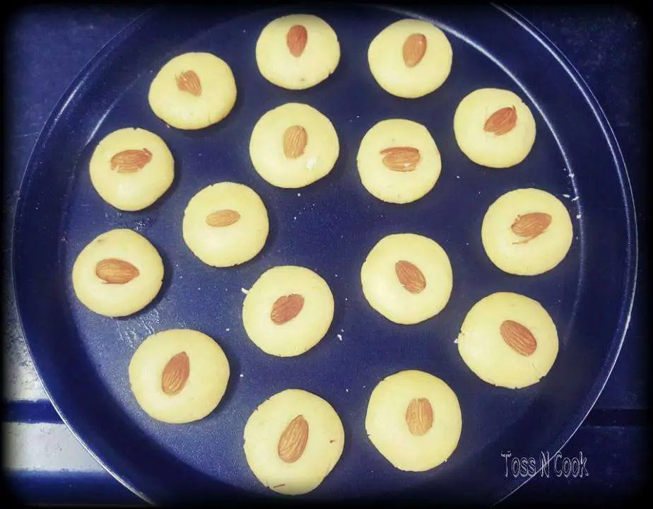 After bake almond cookies After bake almond cookies