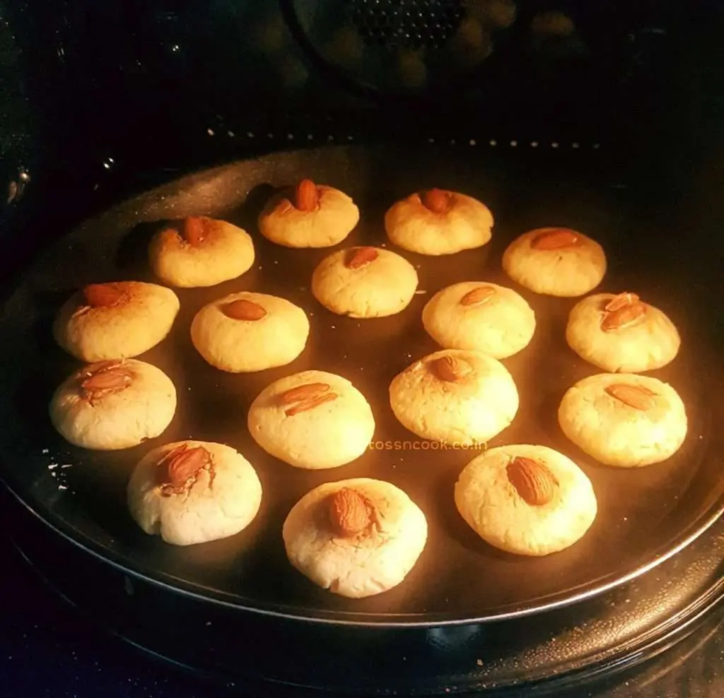 Almond Cookies Almond Cookies
